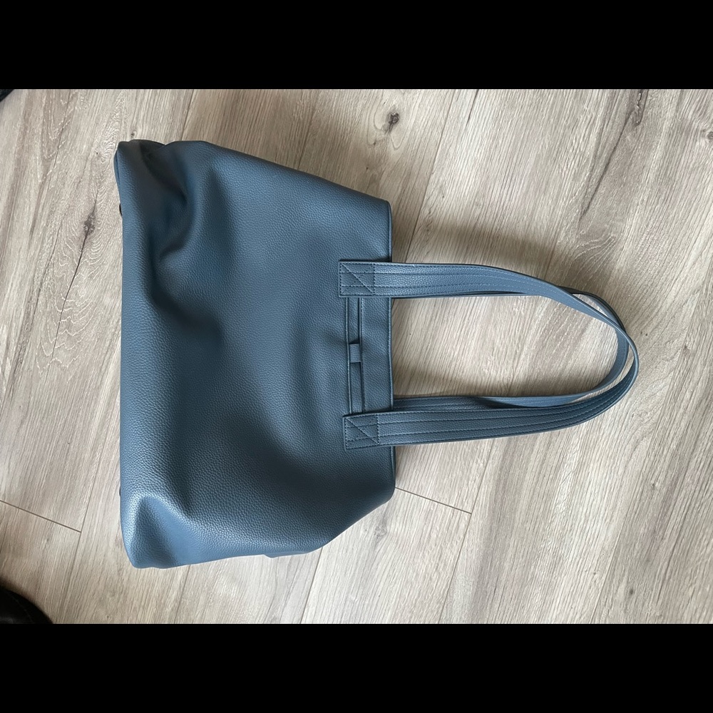 lug Quilted Blue Tote Bag - Picture 2 of 15